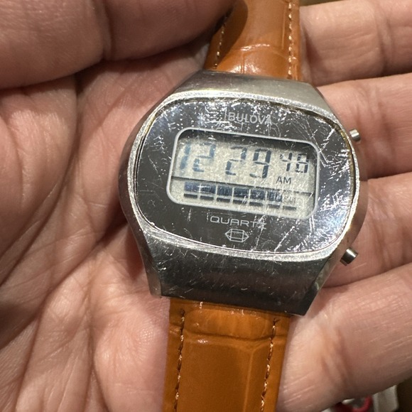 Working Rare Bulova N7 Digital Mens VTG Watch Quartz Brown 40mm New Battery 8in" - Picture 5 of 12